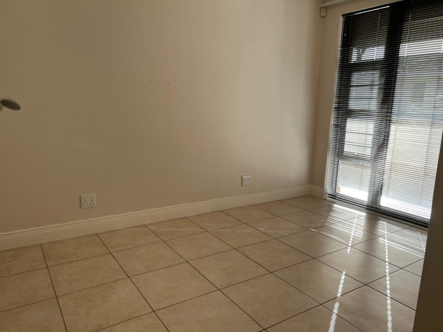 To Let 2 Bedroom Property for Rent in Humewood Eastern Cape